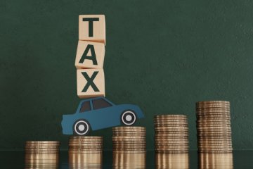 Can you tax a car without insurance?