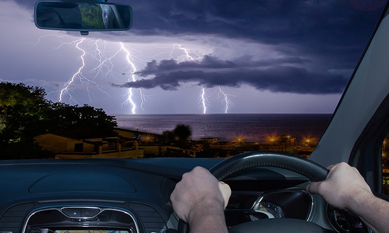 Tips for driving in a thunderstorm